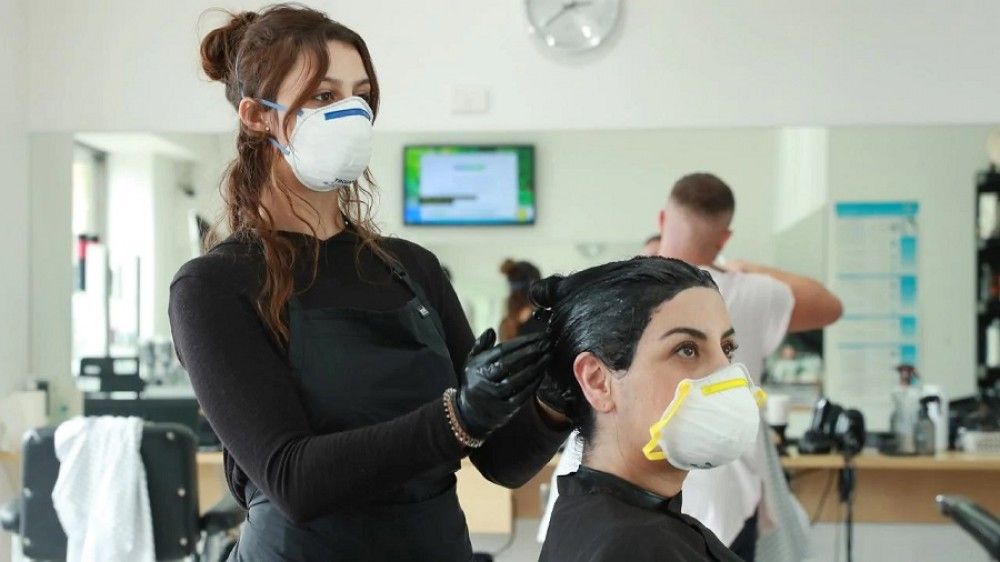 Las mascarillas serán de uso obligatorio a partir de mañana jueves cuando no se pueda mantener la distancia de seguridad