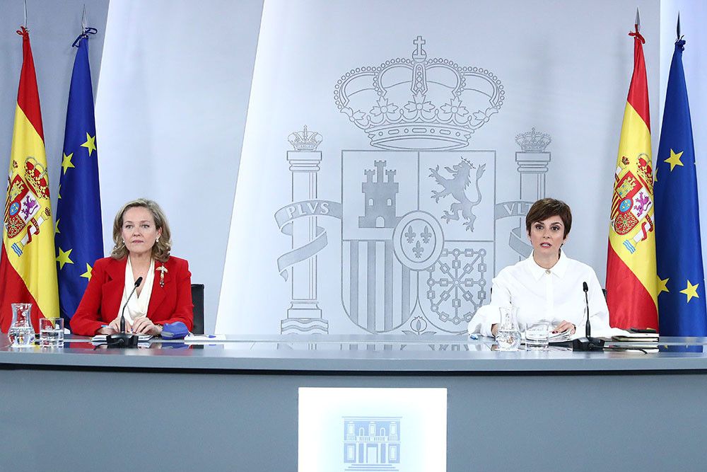El Gobierno impulsa el uso del castellano y de las lenguas cooficiales en el ámbito tecnológico y promueve la formación digital básica