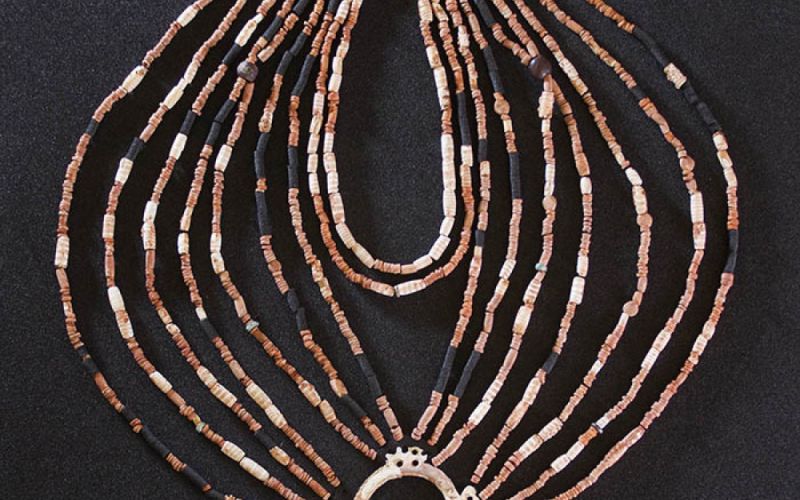 Hallado un collar de hace 9.000 años que revela la complejidad social de las primeras comunidades neolíticas