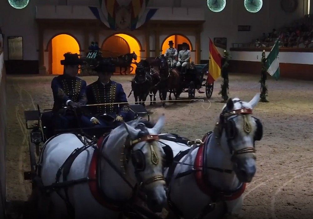 La Real Escuela del Arte Ecuestre dedica su primer espectáculo a sanitarios y profesionales