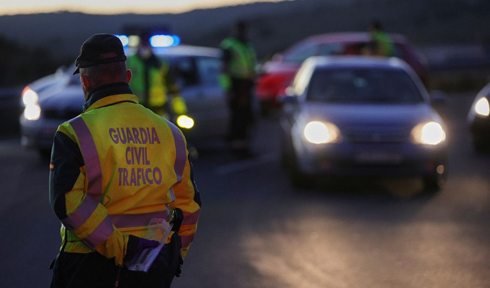 Un turismo en sentido contrario provoca tres accidentes con tres heridos en la A-49, en Sevilla