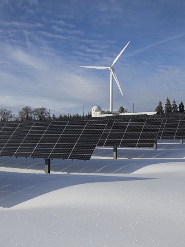 Desarrollan una herramienta para optimizar la producción conjunta de energía eólica y solar