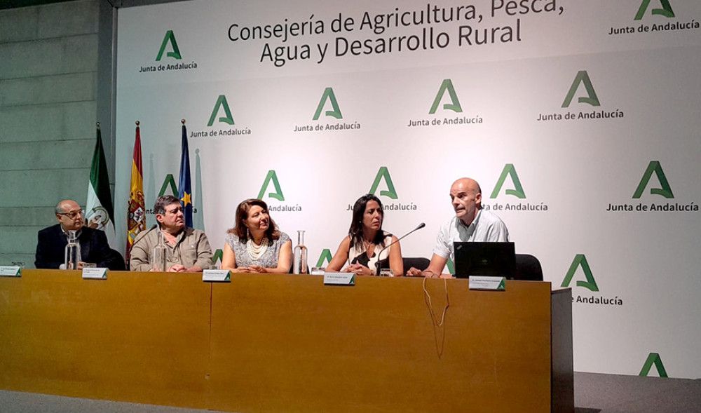Andalucía lidera la investigación española sobre caracterización y aprovechamiento del alga asiática