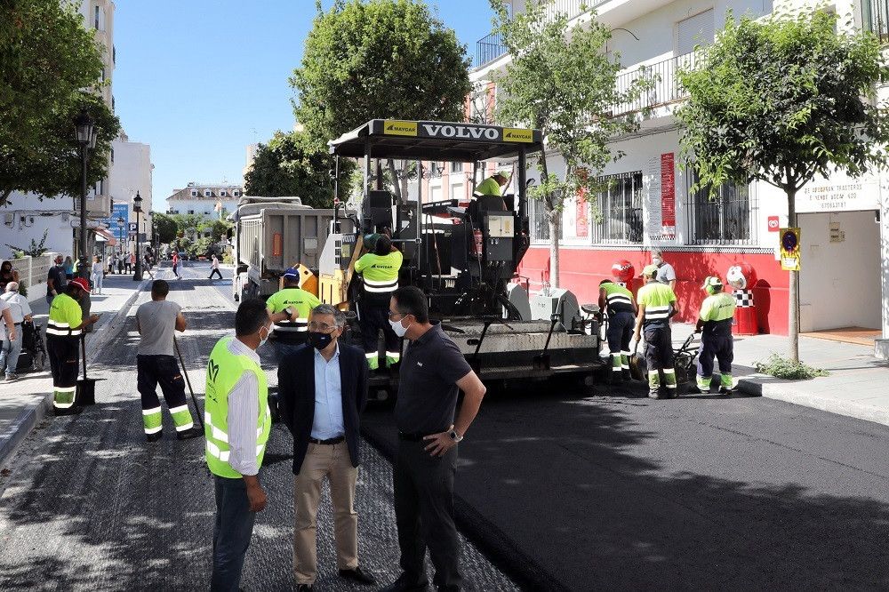 El Plan de Asfalto de la zona centro de San Pedro Alcántara se trasladará a partir de mañana a las calles Eduardo Evangelista, Manuel Cantos, Lagasca y Nueva y estará finalizado para el próximo 28 de junio