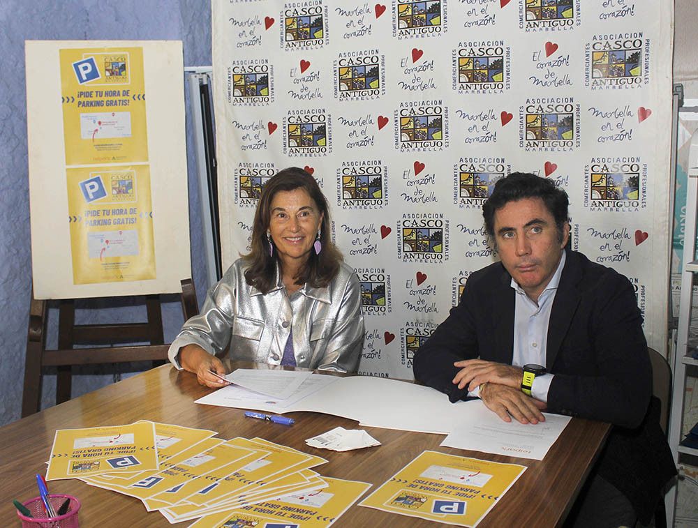 Acoprocamar y Telpark firman un acuerdo en el marco de la campaña de fidelización "Parking 2023" de la Asociación de Comerciantes del Casco Antiguo