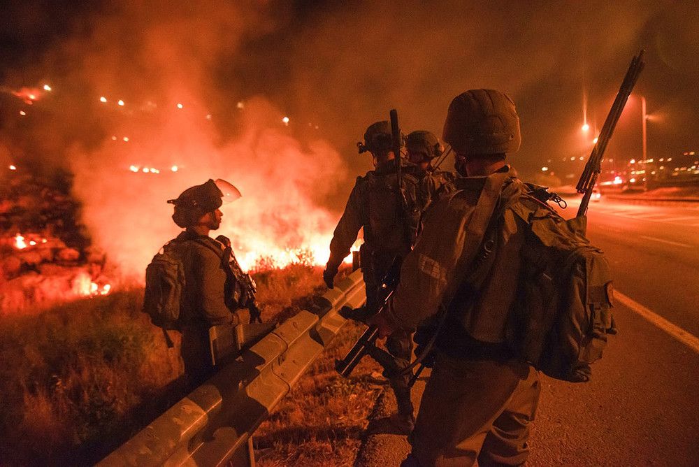 Enfrentamientos entre soldados israelíes y milicianos de Hamás en la frontera de Gaza