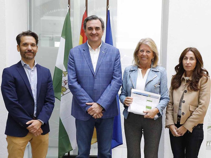 La alcaldesa subraya que los presupuestos municipales para 2024 “constatan el crecimiento y el dinamismo de Marbella, además de mantener el compromiso por las inversiones y las políticas sociales”
