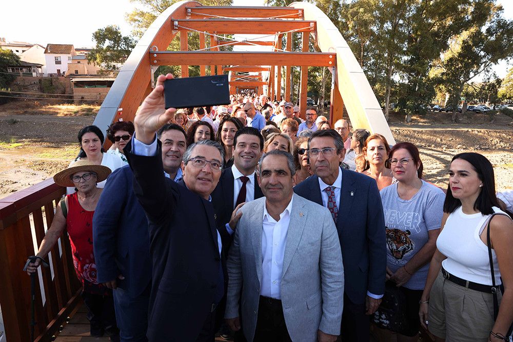 La Diputación inaugura en Álora la primera obra del Corredor Verde del Guadalhorce, que será el mayor parque fluvial de España