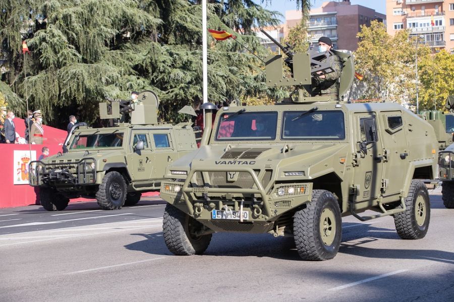 Los reyes presiden el desfile por el Día de la Fiesta Nacional