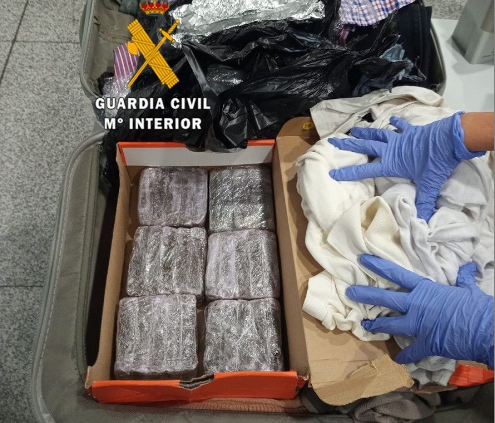 La Guardia Civil interviene 17 kilos de marihuana en el  aeropuerto de Málaga