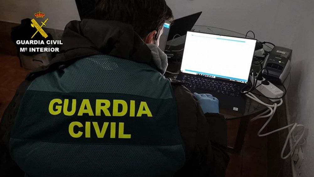 La Guardia Civil detiene en Sevilla a una persona inmersa en un avanzado proceso de radicalización yihadista