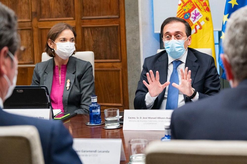 Los ministros de Exteriores y la de Industria analizan el impacto de la guerra de Ucrania con empresas españolas presentes en la zona