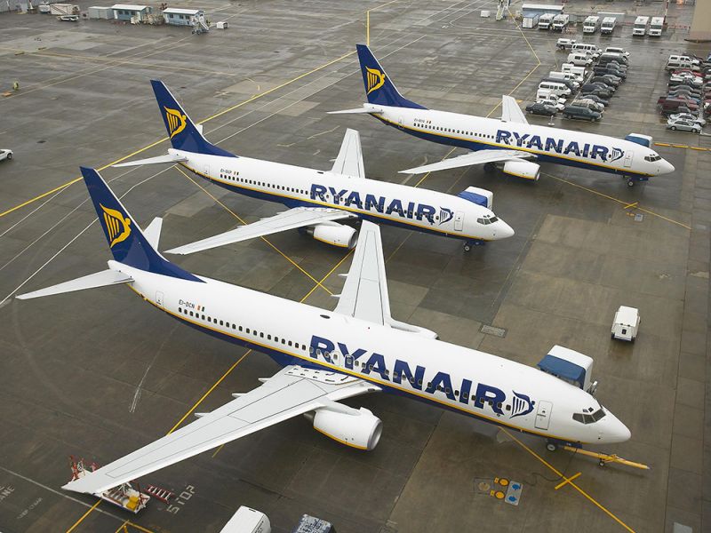Consumo abre expediente sancionador a varias aerolíneas "lowcost" por los sobrecostes por equipaje de mano