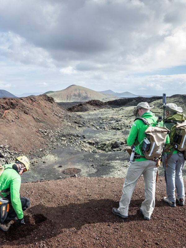 Astronautas de la NASA y de la ESA se forman en zonas volcánicas de Canarias para la futura exploración de la Luna y de Marte