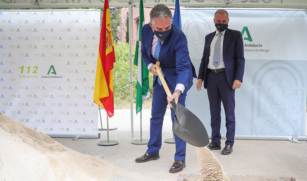 Colocada la primera piedra de la futura base del GREA en Benahavís
