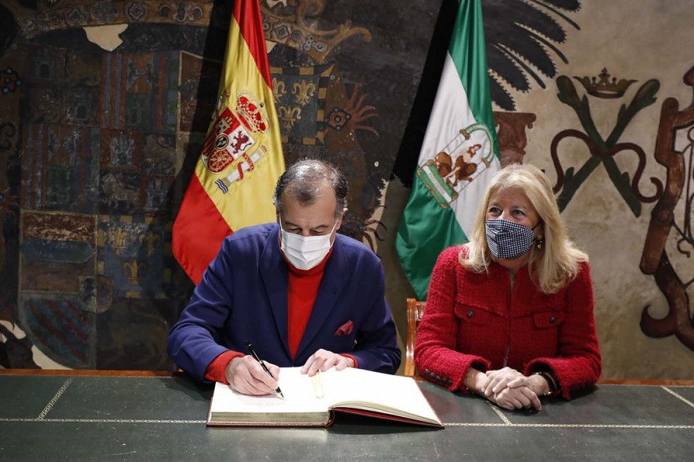 La alcaldesa se reúne con el presidente de Club Med y destaca que la apertura de Magna Marbella en mayo “generará una gran actividad económica en la ciudad”