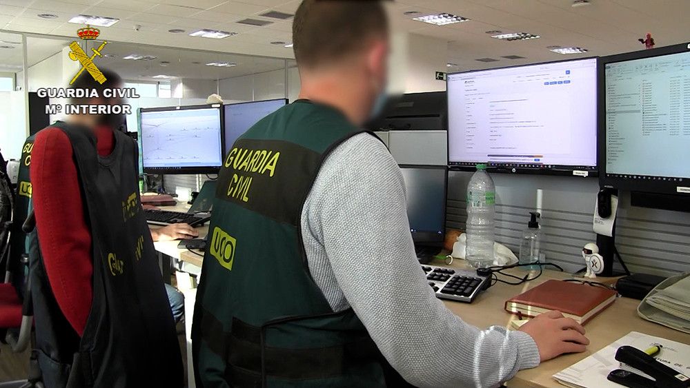 La Guardia Civil detiene a un hombre por 8 delitos de robo cometidos en viviendas de la localidad de Mijas y Fuengirola