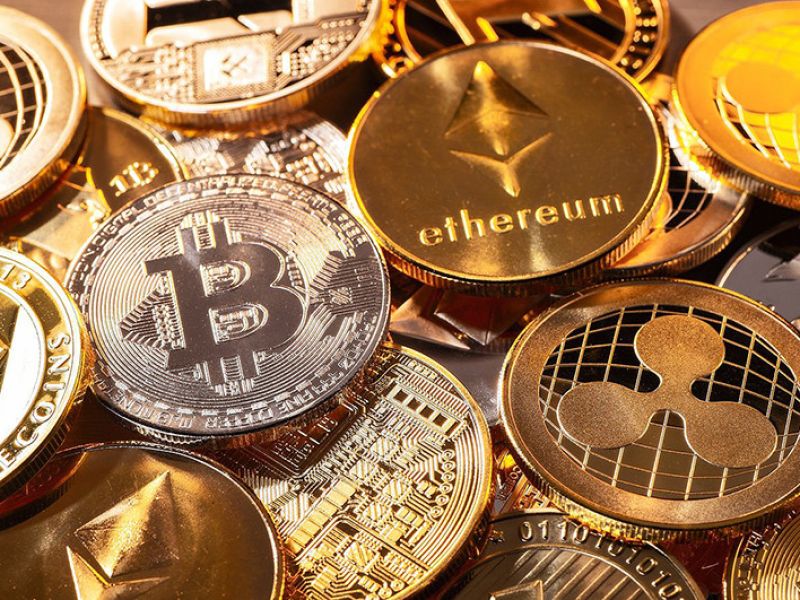 Desmantelada una red de plataformas de falsas inversiones en criptomonedas con las que se estafó a más de 150 personas