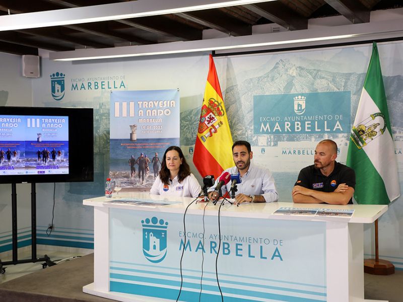 La playa El Cable acogerá el 19 de agosto la III Travesía a Nado de Marbella