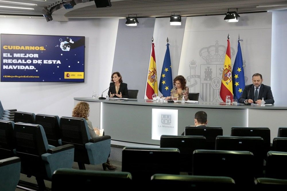 Las nuevas ayudas al turismo, la hostelería y el comercio minorista permiten solo aplazar el pago de deudas que no paran de crecer