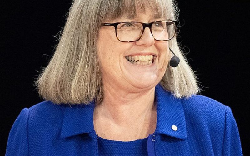 La Nobel de Física Donna Strickland recibe la Medalla de Oro del CSIC