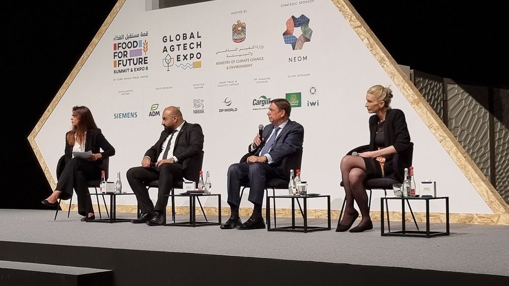 El ministro de Agricultura advierte de que es necesario un compromiso global y firme en la lucha contra el desperdicio alimentario