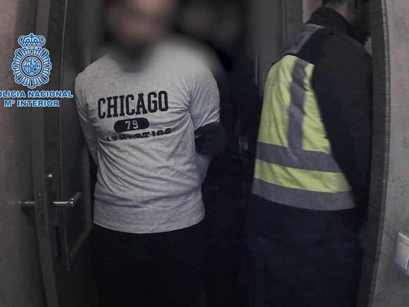 La Policía Nacional detiene en Madrid a un fugitivo que llevaba oculto en una vivienda desde 2019