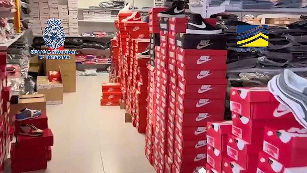 Detenidas más de 370 personas e intervenidos cerca de dos millones de productos falsificados tras más de 3.900 registros en varios países
