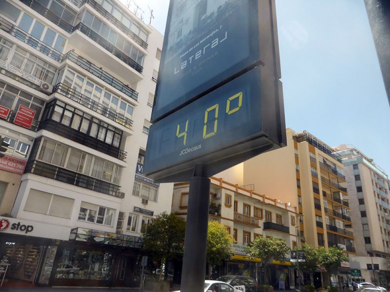 Cinco provincias andaluzas están hoy domingo en aviso naranja por altas temperaturas