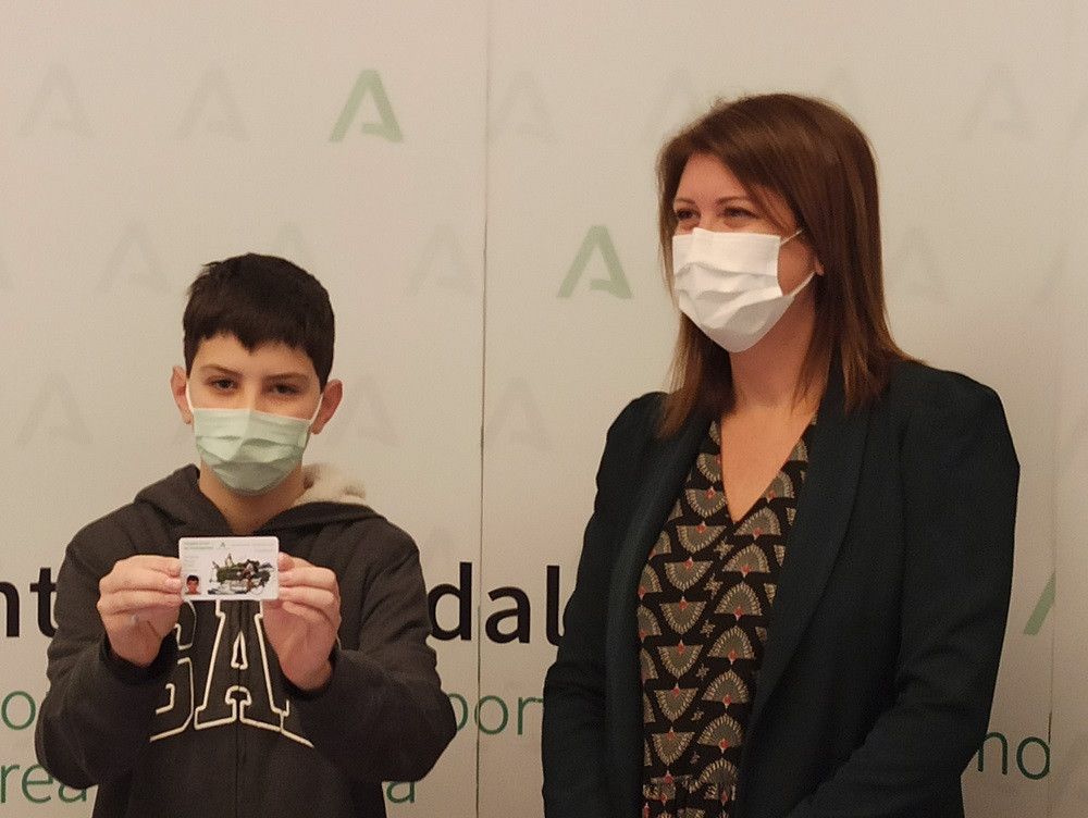 Más de 6.000 jóvenes solicitan la Tarjeta Joven de Transporte en Málaga