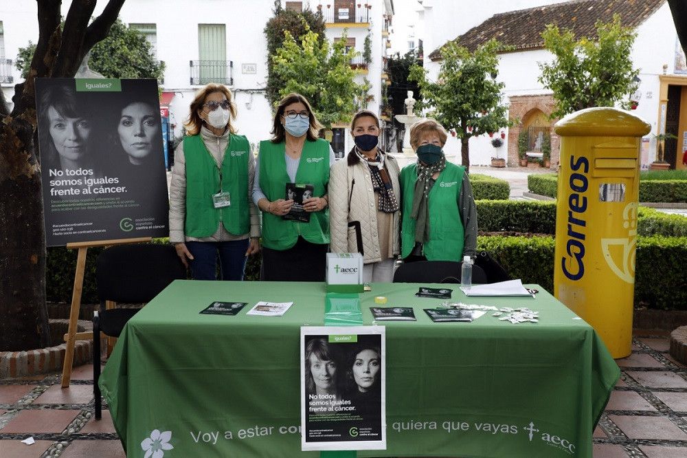 Apoyo municipal a la campaña de la AECC para visibilizar la desigualdad de oportunidades frente al cáncer en el día mundial contra la enfermedad