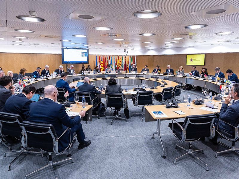 Las autonomías han convocado el 50% de los casi 20.600 millones de euros de fondos europeos asignados