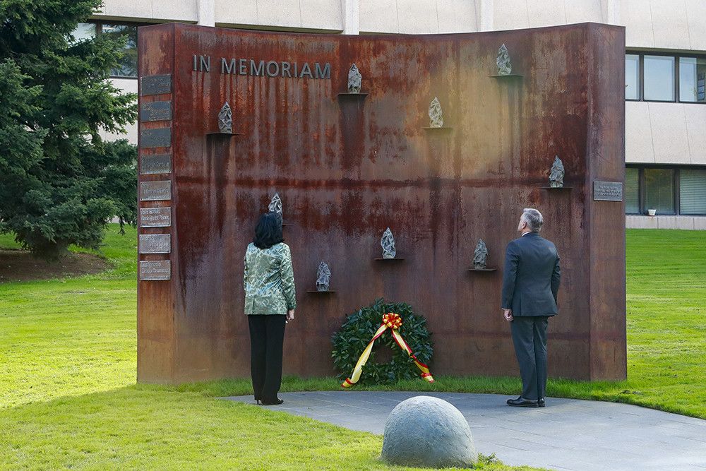 Acto de homenaje en la sede del Centro Nacional de Inteligencia (CNI) a los caídos en Irak