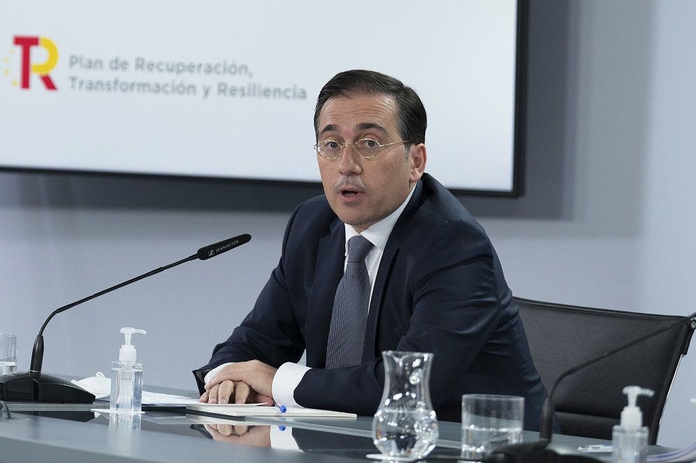 El ministro de Exteriores ucraniano invita a su homólogo español a visitar Kiev