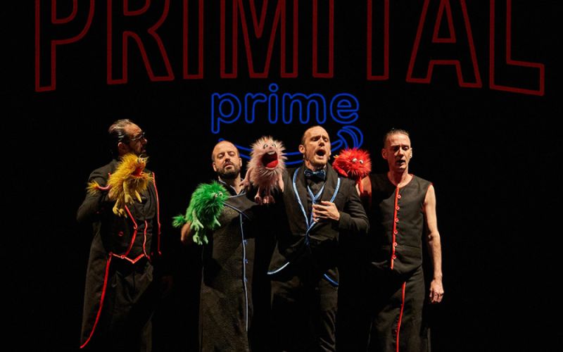 La Red Andaluza de Teatros y el Ayuntamiento de Nerja programan el espectáculo de música y humor Primital Prime’ en el Balcón de Europa