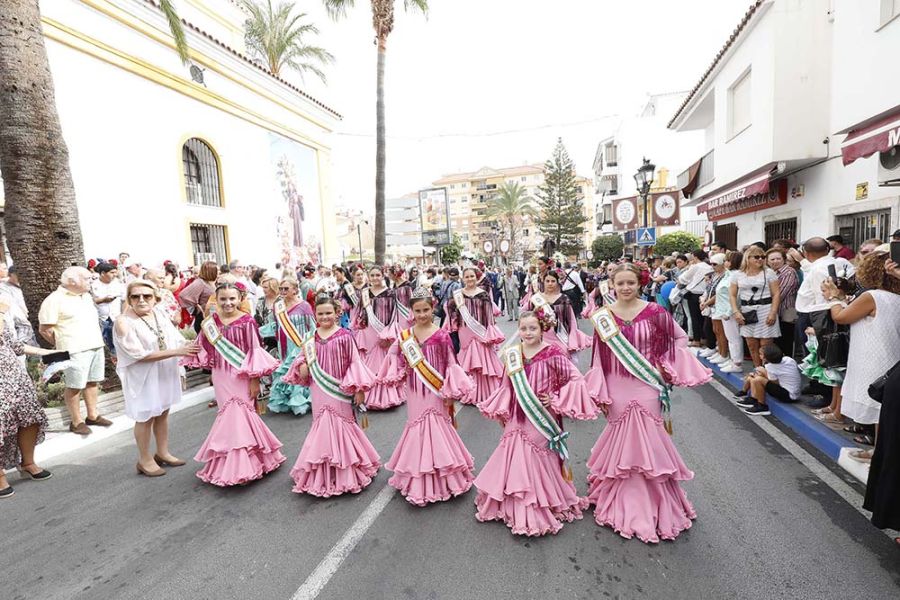 San Pedro Alcántara vive su Día Grande en honor del Patrón con un gran ambiente festivo y de devoción