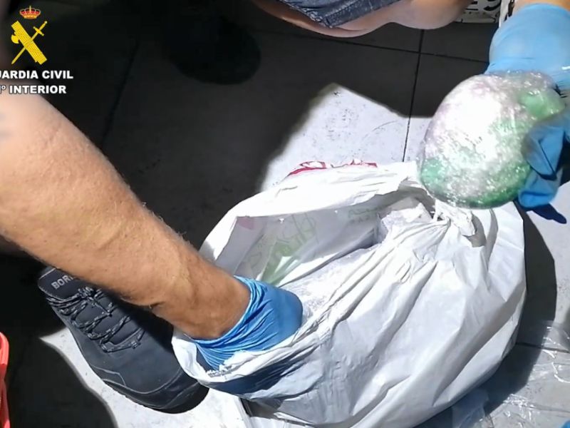 La Guardia Civil desarticula una red criminal dedicada al transporte y ocultación de hachís en trasteros en Mijas