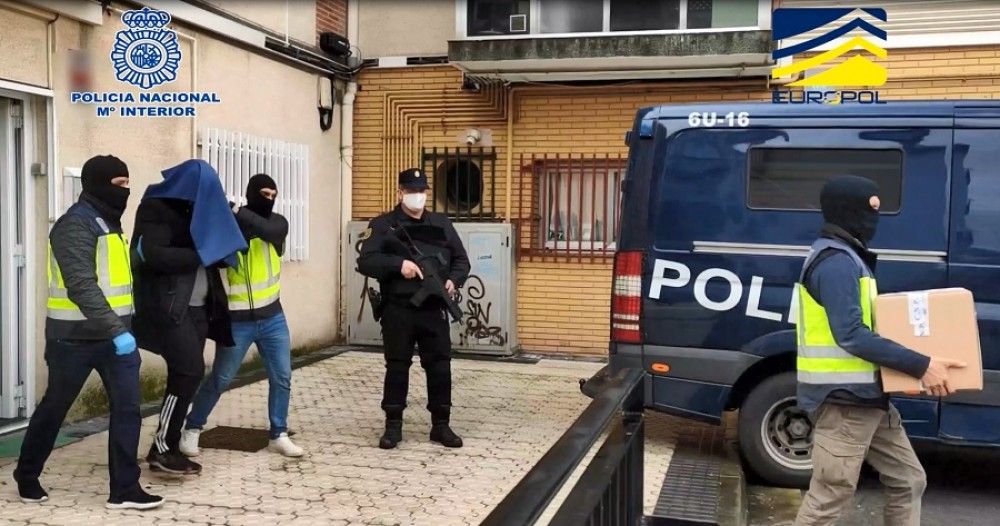 La Policía Nacional detiene en el País Vasco a dos reclutadores de DAESH