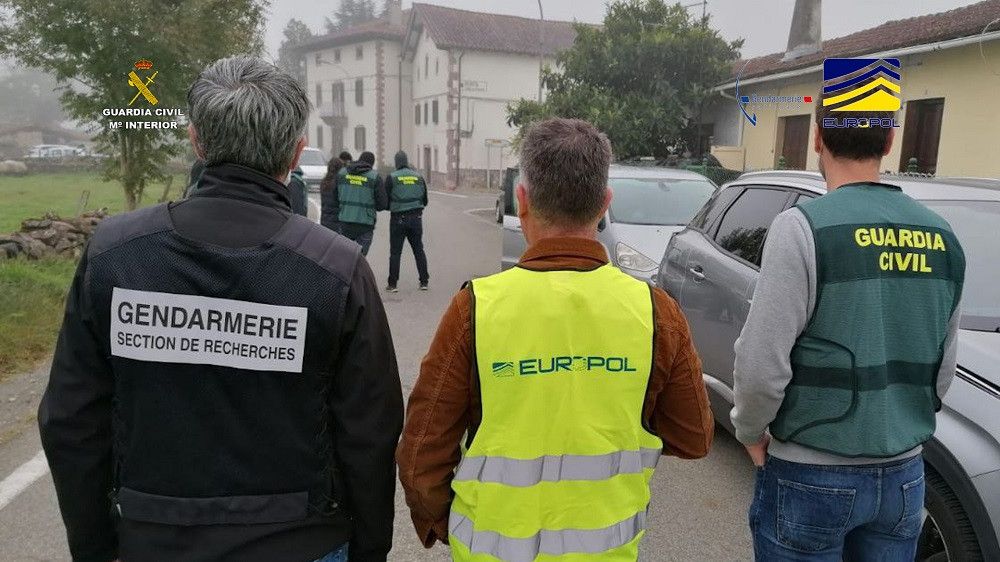 Siete detenidos en Navarra y País Vasco por trasladar migrantes en situación irregular a Francia