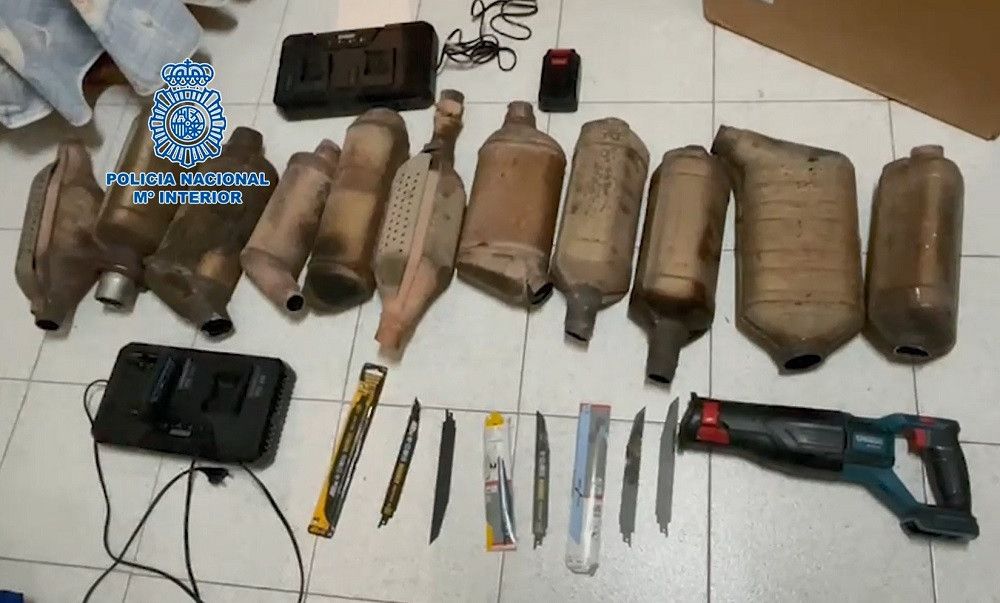 La Policía Nacional desarticula una célula de una red criminal dedicada a la sustracción de catalizadores de coches detectada en Málaga