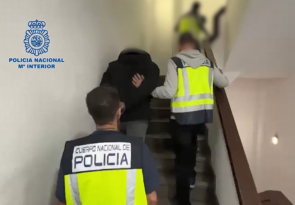 Detenidas 64 personas por estafar más de 4.000.000 de euros a empresarios mediante el "Business Email Compromise"