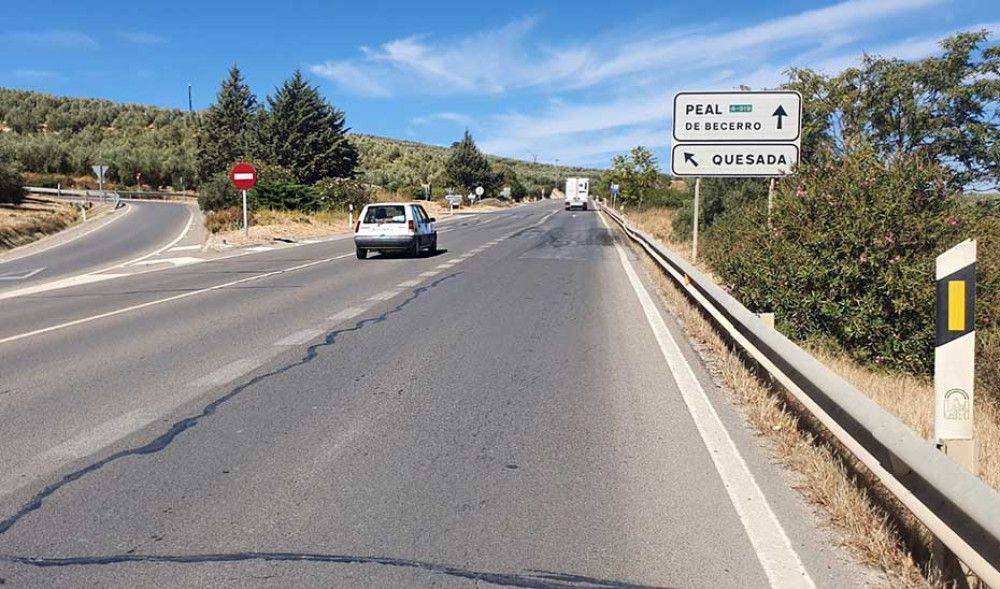 La Junta de Andalucía actuará en 35 kilómetros del acceso al Parque de Cazorla, Segura y Las Villas y la A-305