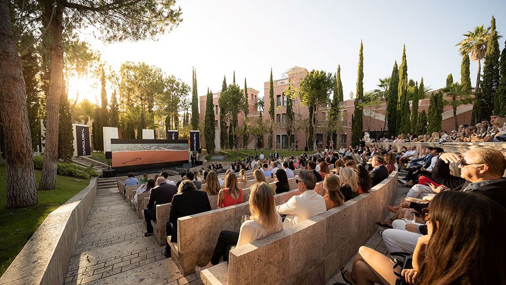 Dar Global presenta en Benahavís ante un centenar de agencias inmobiliarias su debut en el mercado de lujo en España