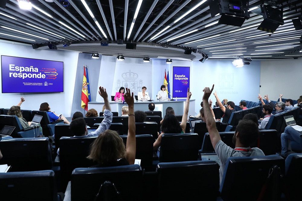 El Consejo de Ministros aprueba una norma que exige una infraestructura mínima en las edificaciones para la recarga de vehículos eléctricos