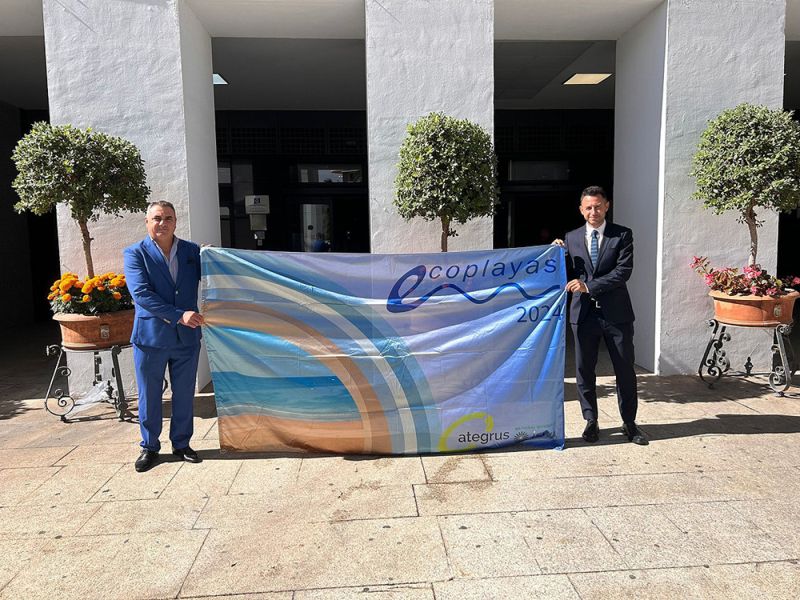 La playa El Cable revalida la bandera medioambiental Ecoplayas en el marco del XXII Congreso y Exposición Internacional que ha tenido como sede Marbella