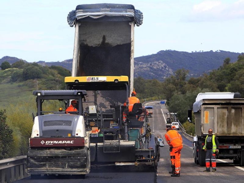 Las licitaciones de obras públicas se triplican en Andalucía en el último mes