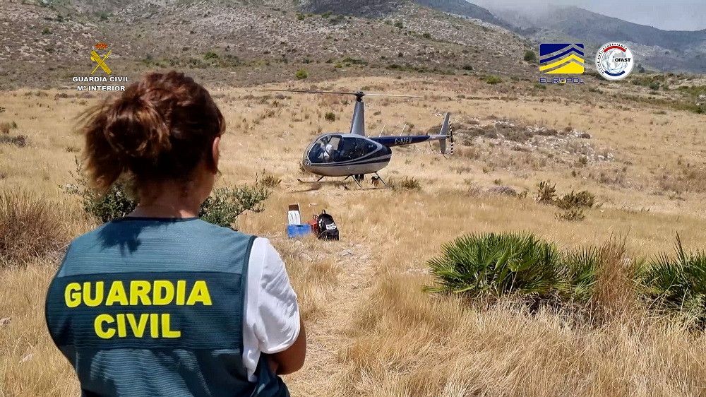 La Guardia Civil en colaboración con la OFAST y Europol desarticula una organización que introducía droga en Andalucía con helicópteros
