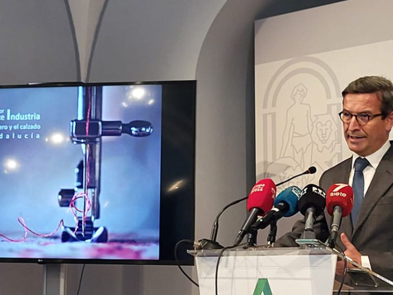 La Junta activa un plan de medidas para potenciar la industria andaluza textil, del cuero y el calzado