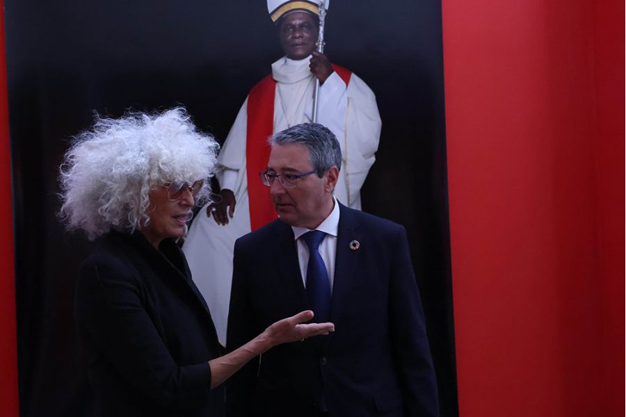 La Diputación de Málaga reúne a 36 artistas contemporáneos en Ozangé, la primera Bienal de Fotografía Africana en España