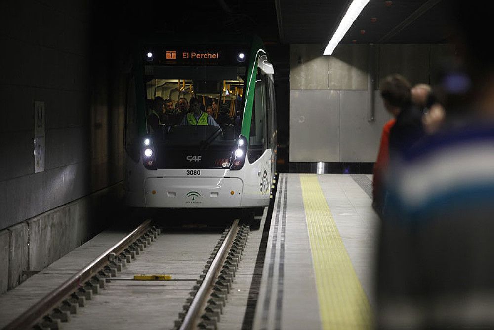 El ministerio concede más de 326 millones de euros en ayudas a CCAA y entidades locales para rebajar un 50% el transporte público